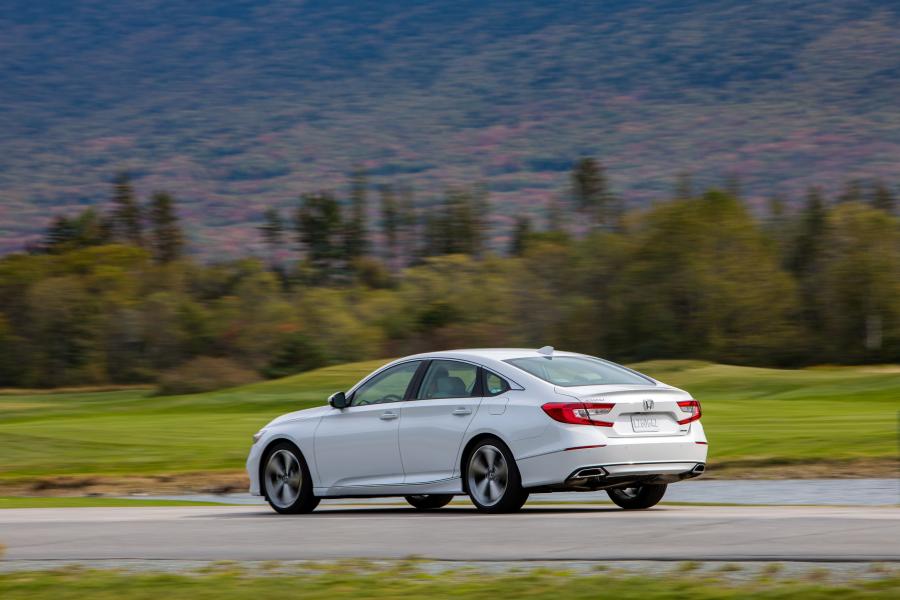  Honda Accord Touring 1.5T 2017 года  (NA) (фото 19 из 33)